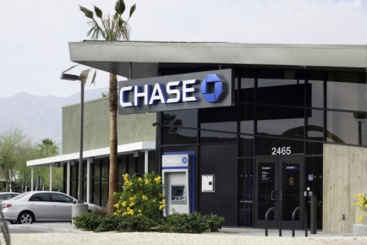 What software does Chase Bank use?