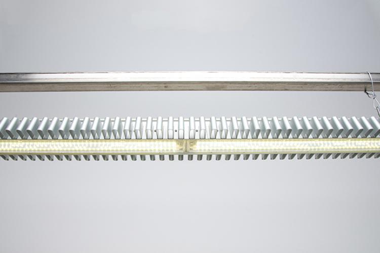 LED L1000 mount on iron rod front view